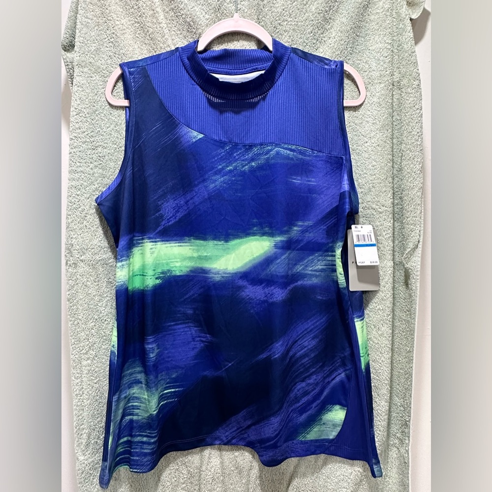 Vibrant Blue and Green Women's Short Sleeve Top